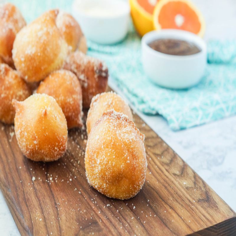 Banana fritters (buñuelos de banana)